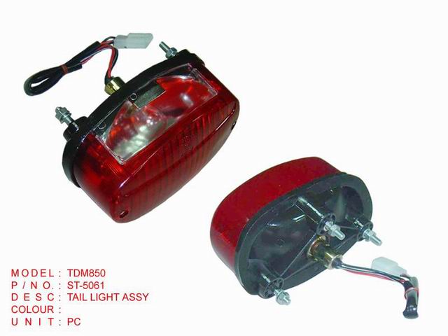 TDM850_TAIL LIGHT ASSY_ST-5061