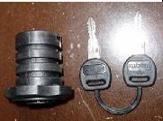 FUEL TANK CAP W/KEY PGT 